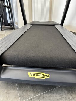 Technogym 1000 LCD- Live software - 9