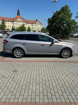 Ford Mondeo - 9