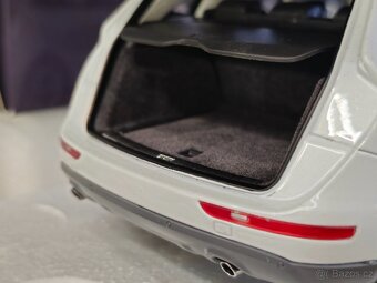 Audi Q5 1:18 Kyosho - 9
