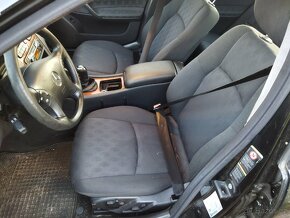 Prodám veškeré náhradní díly z Mercedes C 2.2cdi - 9