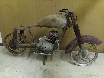 Jawa ČZ 175 - 9