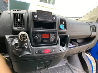 Peugeot Boxer 9 míst , 2,2 Hdi rv 8/2013 - 9