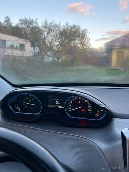 Peugeot 2008 1.2 PureTech - 9