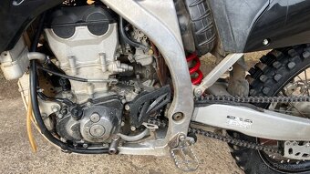 Yamaha yz 450f - 9