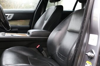 Jaguar XF 3.0 ČR, Automat, Navigace - 9
