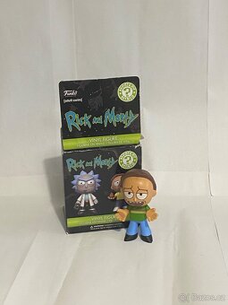 Sběratelské figurky – více druhů (Crash, Marvel, Simpsonovi - 9