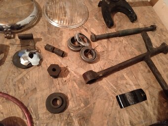 ČZ 125 B a T, 150 C - 9