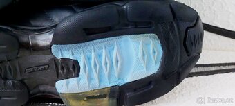 SPORTOVNÍ KOTNÍKOVÉ BOTASKY - REEBOK - vel. 39 - 9