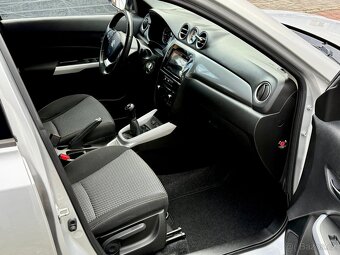 Suzuki Vitara 1.6i - 9