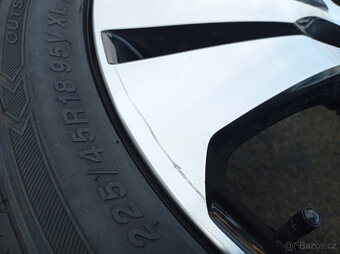 5x114,3 Kia Sportage III alu disky 7jx18 ET40,5 - 9