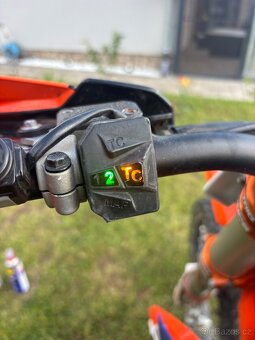 KTM 450 - 9