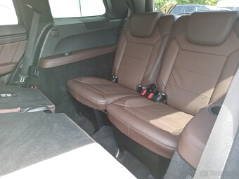 MERCEDES-BENZ GL350D AMG 7MÍST 1.MAJ - 9