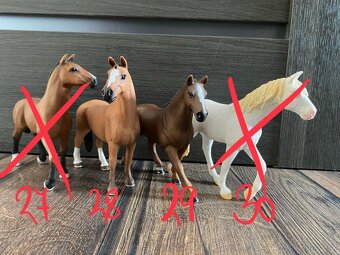 Schleich koně - 9