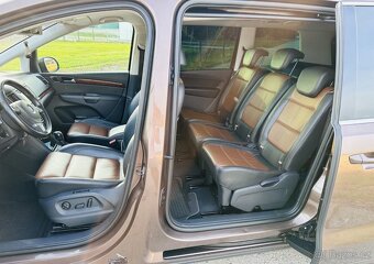 VW SHARAN 2.0 TDi 125kw. DSG panorama FULL výbava - 9