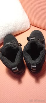 Zánovní zimní kotníkové boty Nike vel.38 - 9