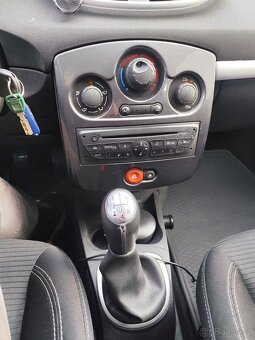 Renault Clio 3 grandtour dci 1.5 - 9