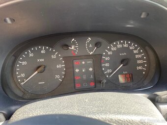 Renault Thalia 1.4 16V - 9