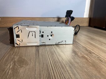 Autorádio JVC KD-G722 - 9