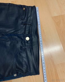 Nové kalhoty Armani - 9