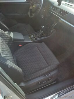 Prodám Škoda Superb combi 2.0 TDI style 110kW DSG - DPH - 9