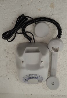 Retro telefon Tesla 3FP12043 - 1970 - ČSSR - 9