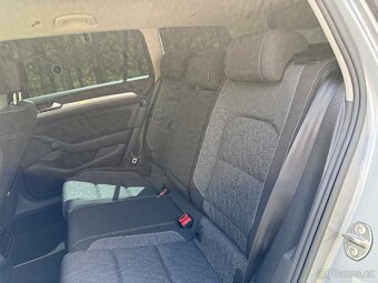Volkswagen Passat - 9