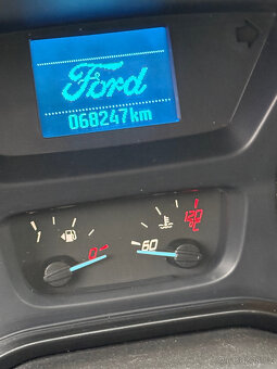 Ford Transit 2.2 TDCI rok 2015 9 Míst 68.247 km STK:10/27 - 9