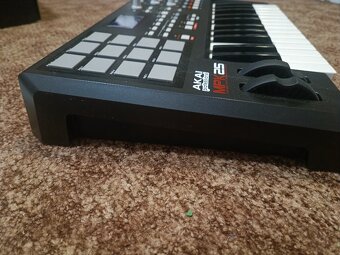 Jako nová Akai MPK25 Professional MIDI klávesnice - 9