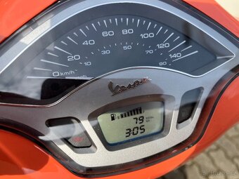VESPA PRIMAVERA 125 - 9
