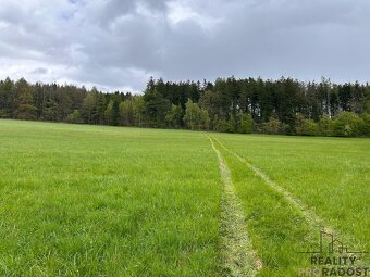 Prodej zemědělské usedlosti 895 m², pozemek 451 434 m2 - 9