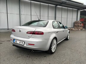Alfa Romeo 159 2.2 JTS - 9