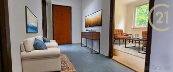 Prostorný byt 5+1 ve Zlíně – Křiby 4711 s výjimečným výhl... - 9