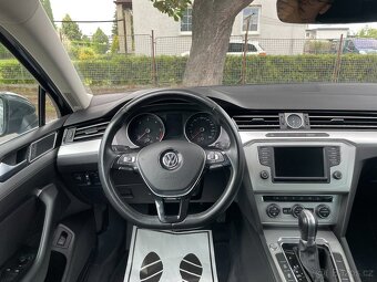 Volkswagen Passat 2,0 TDi 140kW DSG R-Line - 9