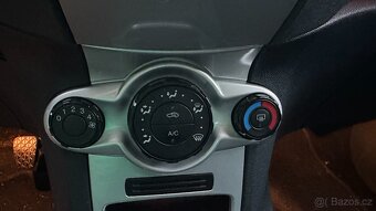 FORD FIESTA 1.25 - 9