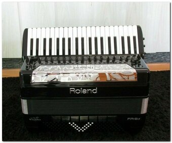 ROLAND Akordeon V-Accordion Mod. FR-8X BK s brašnou - 9