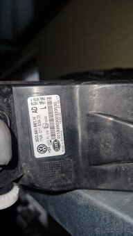 VW Passat B8 , kapota lampy blatníky výztuha pr. světlo - - 9