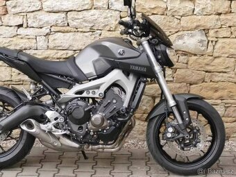 Yamaha MT 09 - 9
