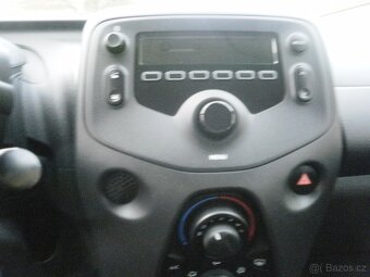 Toyota Aygo rok 2020 5 dveřova. - 9