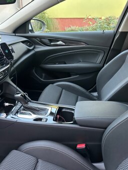 Opel Insignia B1.5 TURBO (sport tourer) Garance 47000km - 9