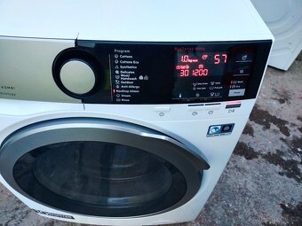 Prodám pračku se sušičkou zn.AEG na 9 kg---ZDARMA DOVEZU-- - 9