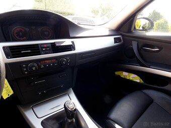 206000km BMW 330i e90 MANUÁL 190kW vybavené, nehavarované - 9
