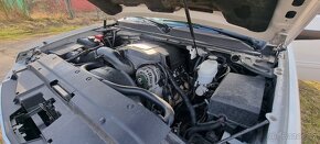 Chevrolet Suburban HD 2500 6.0 V8 4x4 - 9