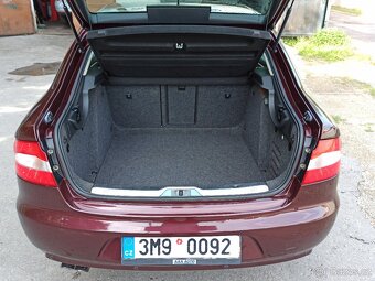 ŠKODA SUPERB 2.0TDi 125KW 4x4 ELEGANCE- 217tis. Km- původ ČR - 9