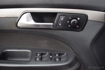 Volkswagen Touran 1,9 TDi UNITED 7MÍST,PR.SERVIS - 9