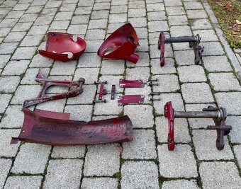 Jawa ČZ 250 350 kyvacka - dily - 9