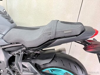 Yamaha MT-10 ABS - ČR / SUPER STAV A CENA - 9