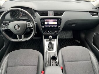 Škoda Octavia kombi 2.0TDI DSG 110kw NAVI ACC 2019 - 9