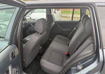 Škoda Octavia 1.6i TOUR benzín manuál 75 kw - 9