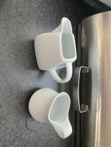 hrnecky, Skleničky a misky 25 Kč za kus konvicky 40 za kus - 9