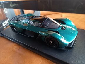Prodám Aston Martin Valkyrie GT Spirit 1:18 - nový v krabici - 9